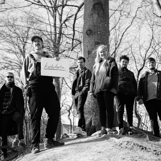 Aftenkoncert med Kortekorte under vandlinjen · Pavillonen Grenaa, Grenaa