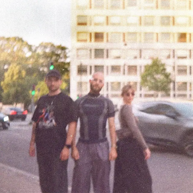 MNSTR