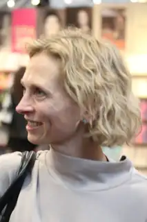 Matilde Kimer: Krigen indeni