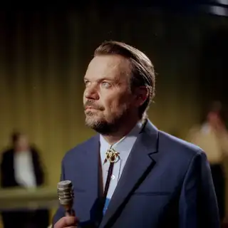 Peter Sommer alene med Palle i verden.