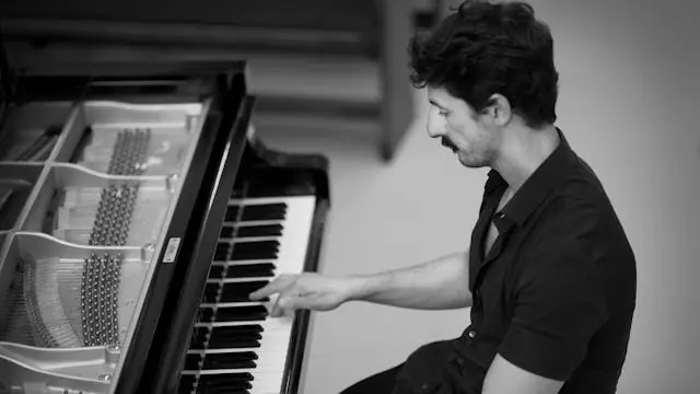 Olivier Antunes Trio - Tribute To All The Great Jazz Piano Players — Holbæk Jazzklub (Lille sal), Holbæk