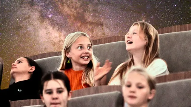 Astronomy for Children / Planetarium Show LIVE — Astronomi for børn / Planetarieshow LIVE, Copenhagen