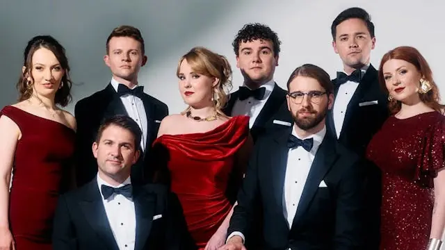 VOCES8 & Pétur Sakari - Christmas Carols — Grundtvigs Kirke, København