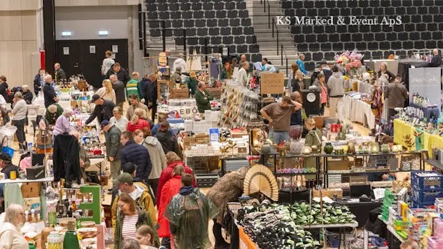 Stort loppe- kræmmermarked Grindsted Magion Kultur & idrætscenter — MAGION Kultur- og idrætscenter, Grindsted