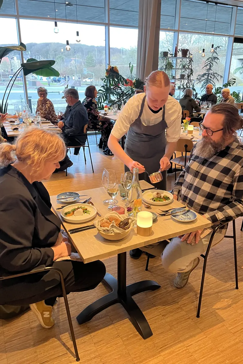 Restaurant-aften i Spisestuen — Hadsten Kulturhus Sløjfen, Hadsten