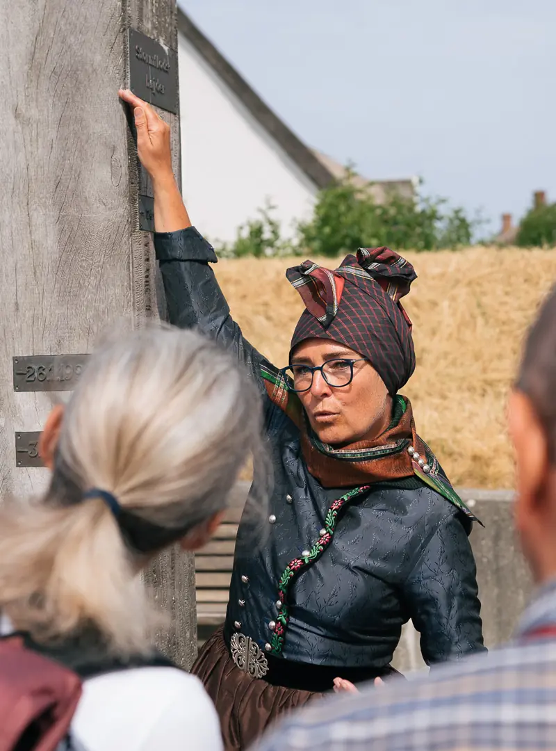 City Walk in Nordby with Fanø Woman — Fanøfærgen, Nordby, Fanø
