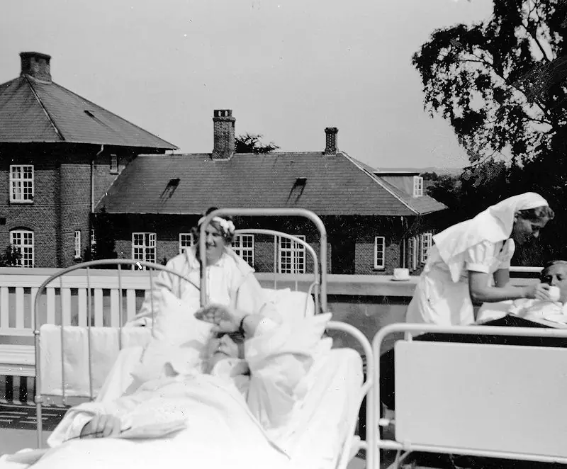 Esbønderup Hospital – historierne bag murene. — Sct. Laurentius Huset, Græsted