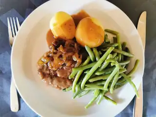 Dinner Evening - Minced Beef with Soft Onions