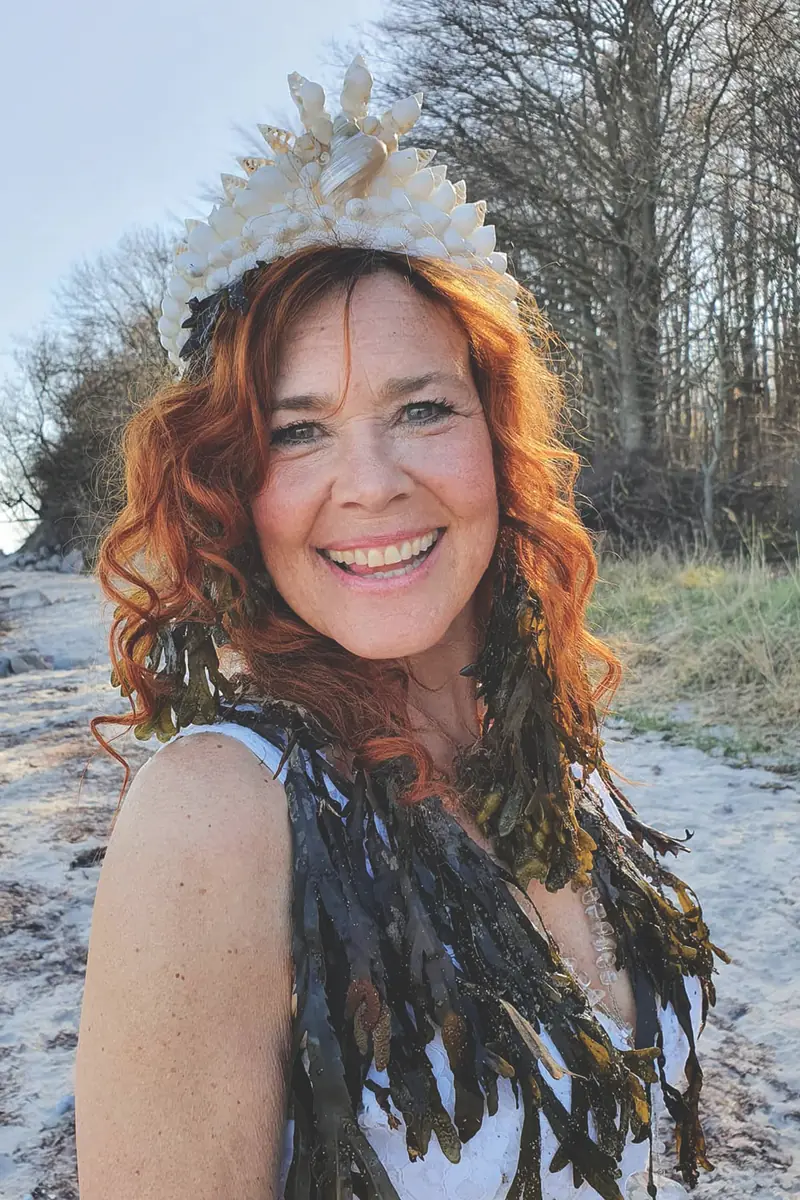 Joan Ørting: Hvem er vi egentlig? — Solvognen, Odense, Odense
