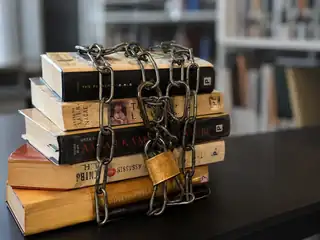 Bibliotheksclub-Café-Abend - Wenn Bücher verboten werden: Ein Abend über Meinungsfreiheit