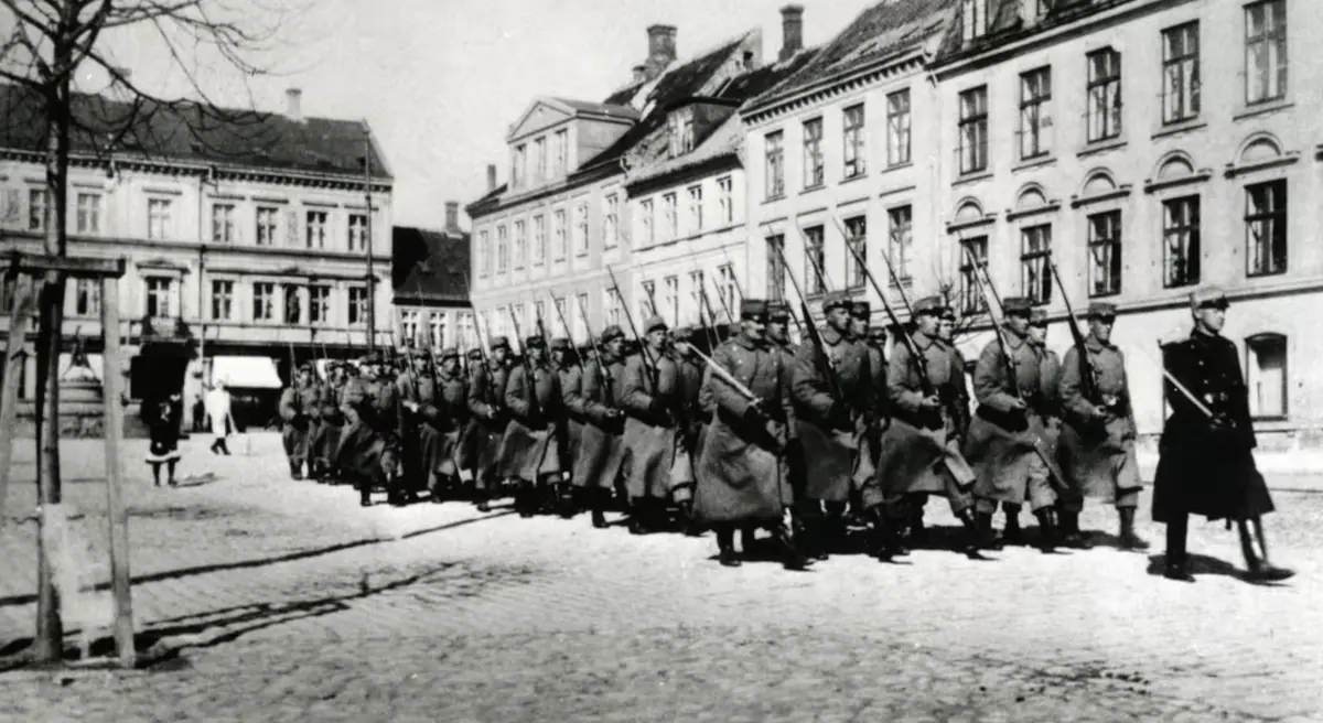De ekstreme danskere 1921-1939 — 1. Hovedbiblioteket, Randers