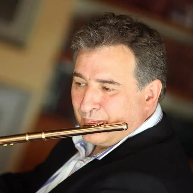 Den katalanske fløjtenist Claudi Arimany giver koncert sammen med Martin Q. Hansen klaver og Jonathan Slaatto cello.Lindegårdskoncert. — Kulturstedet Lindegaarden, Kgs. Lyngby