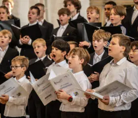 FESTUGEKONCERT I BØRNEHØJDE | Skt. Clemens Drengekor, Skt. Clemens Aspirant- og Spirekor, Aarhus Pigekor og Juniorkor — Aarhus Domkirke, Aarhus