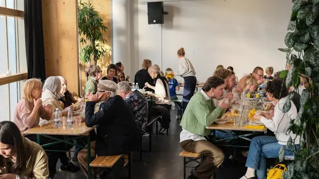 Fællesspisning i Prismen X workshop med Tala — Prismen, København