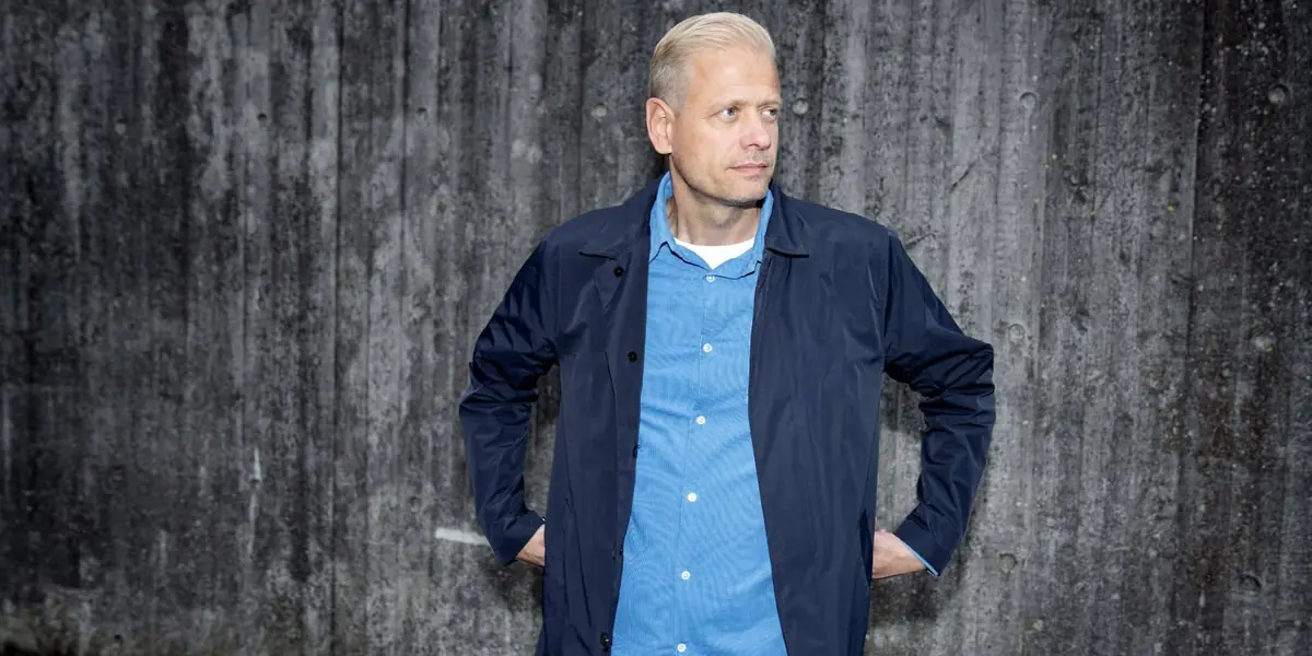 Jacob Kragelund: Jagten på plattenslagere og svindlere — Hovedbiblioteket, Aarhus