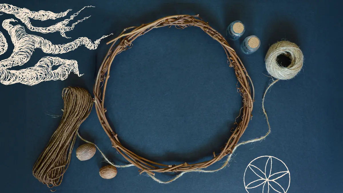 Make a Witch's Bell Wreath — Køge Bibliotek, Køge