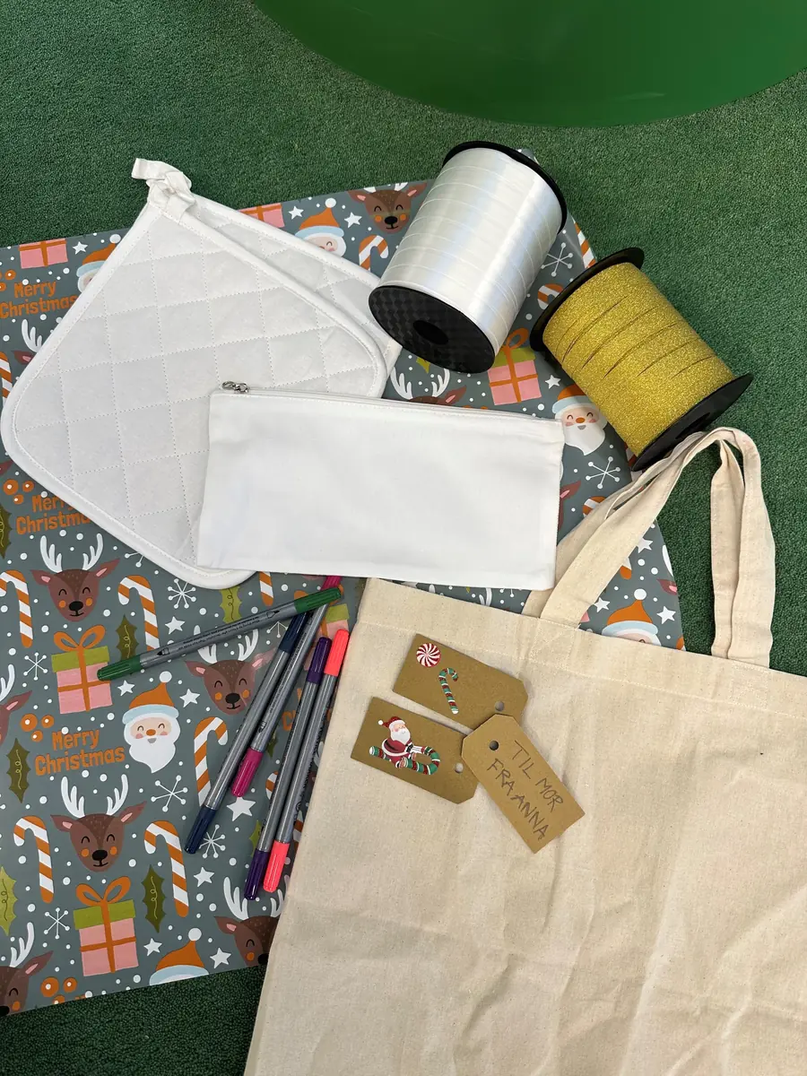 Family Saturday with Teddy Bear Christmas Hats and Gift Workshop — Billund Bibliotek, Billund
