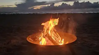 Tirsdagshygge ved Vraget Strand m. 7 km. vandring, bål, vin og sandwich