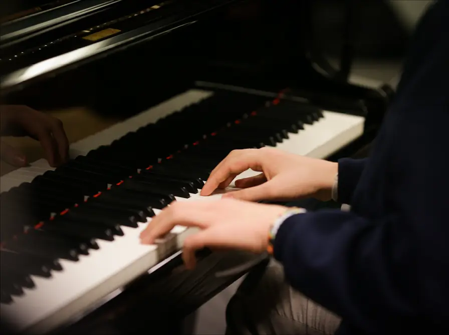 Pop-up koncert med Klassiske Dage — Holstebro Bibliotek, Holstebro