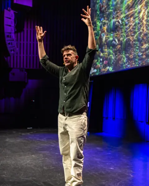 Simon Høegsmark – VI ER NATUR — Tobakken, Esbjerg