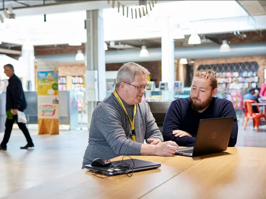 IT-café — Biblioteket i Herning, Herning
