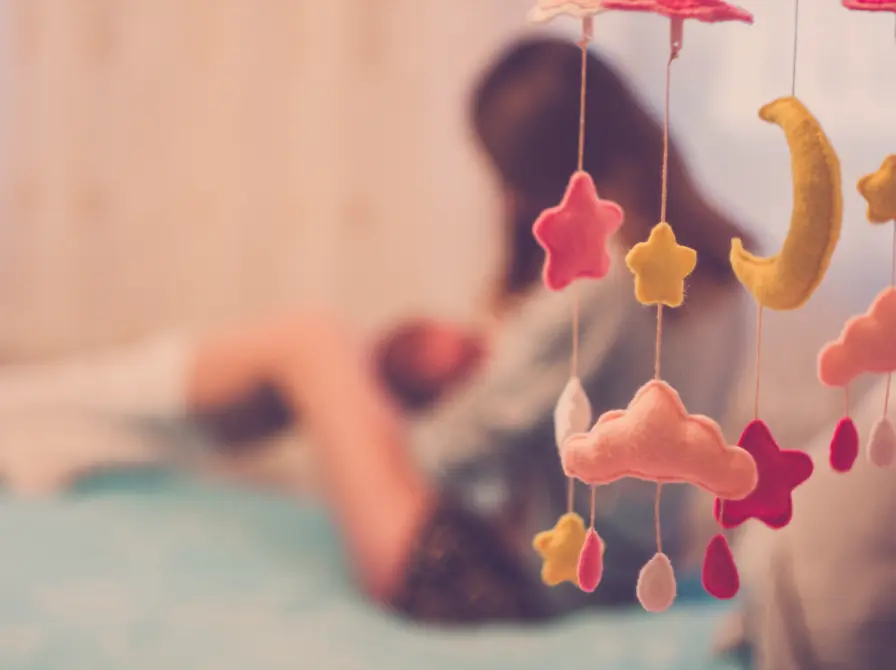 Postpartum Gathering in Kjellerup: Felt Mobiles — Kjellerup Bibliotek, Kjellerup