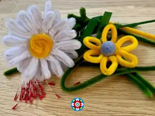 Kulturhuset 1B - Make Your Own Paper Flower Crafts