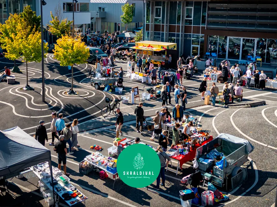 Markedsdag – Skraldival — Silkeborg Bibliotek, Silkeborg
