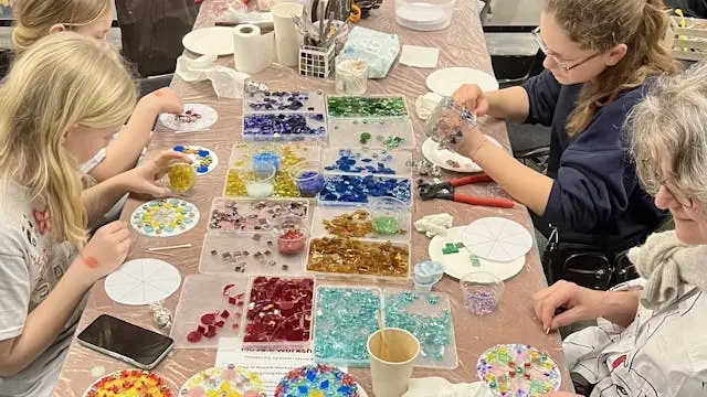 Mosaik Workshop for voksne og børn (2 timer) — Glad Sol, København
