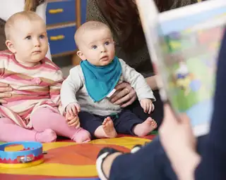 Spielen und Plaudern für die Kleinsten und ihre Erwachsenen