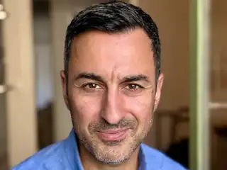 Erkan Özden: Min historie