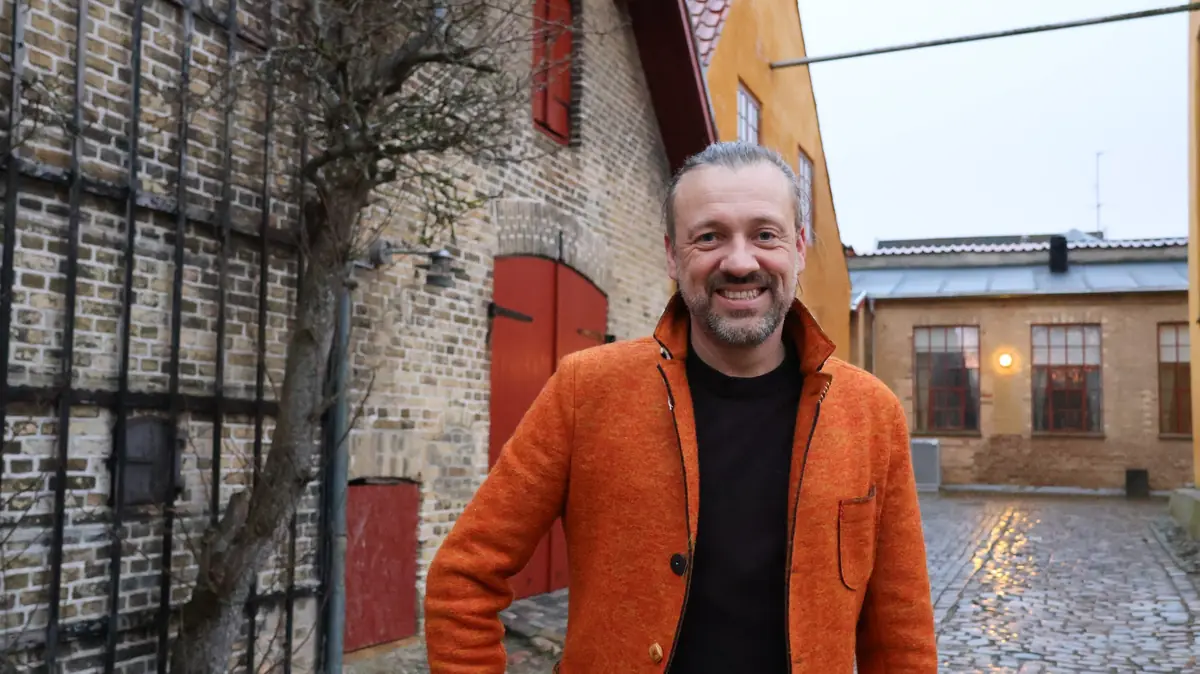 Få forårets farver med ind i hjemmet - blomster-magi med Johnny Haugaard — Kulturhuset Bispen, Haderslev