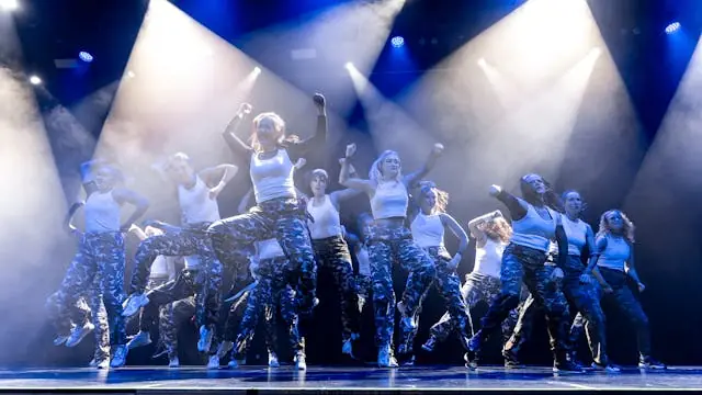 SB DANCE PROGRAM – AFSLUTNINGSSHOW · SALEN, København
