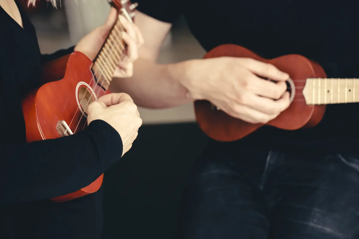 Ukulele Playing Community — Hovedbiblioteket, Herlev