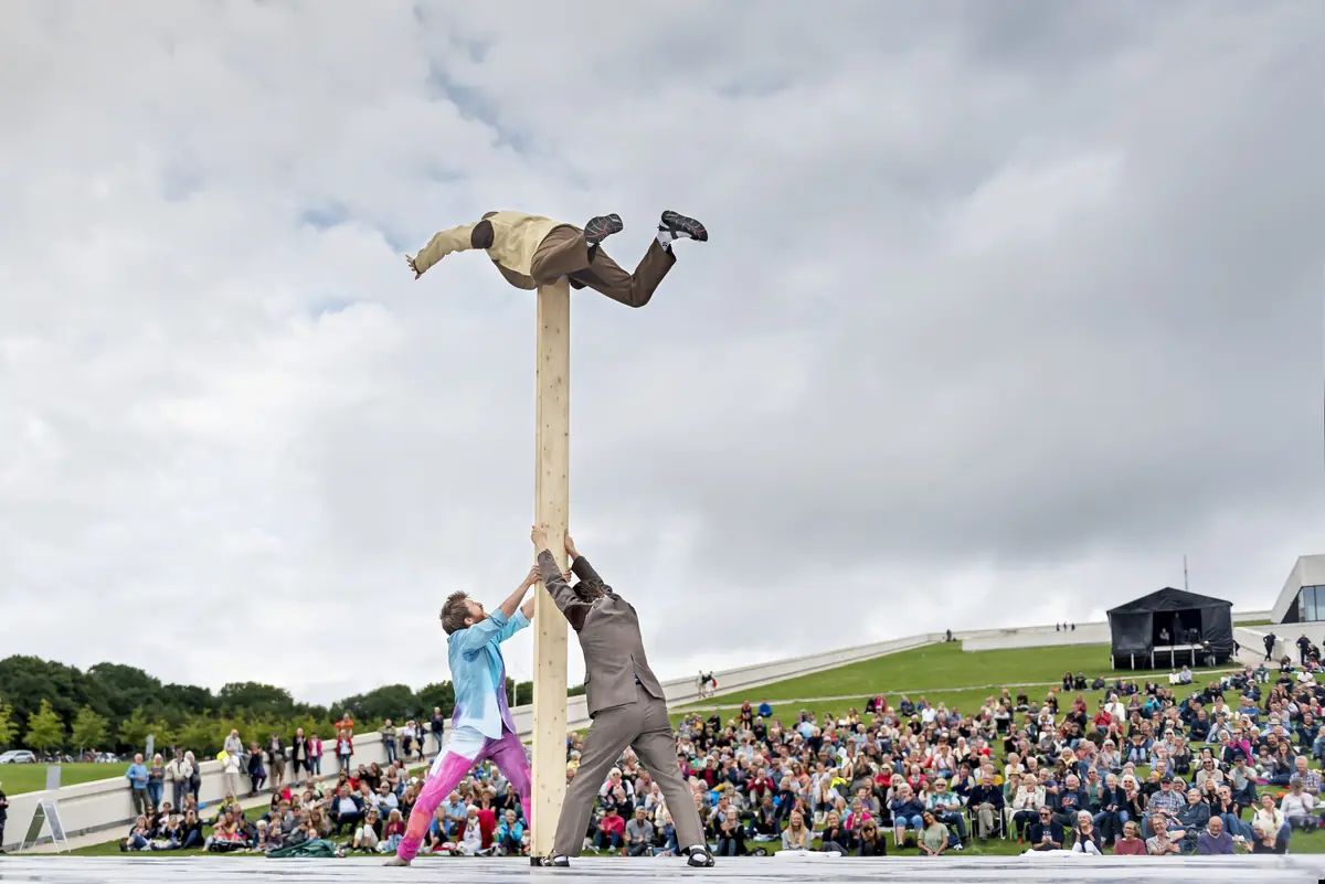 Two Men and a Plank (from age 3) · Tingbjerg Bibliotek\Kulturhus, Copenhagen