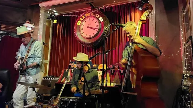 J.Tex & The Volunteers - Vocal, Americana, Roots · Bartof Café, Frederiksberg