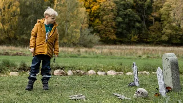 An autumn holiday filled with spooks and creepy creatures · Frederikssund Museum, Færgegården, Jægerspris