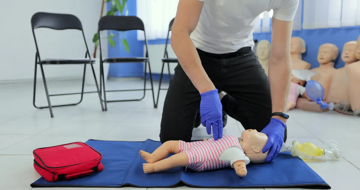 Barselscafé: Baby førstehjælp — Rødekro Bibliotek, Rødekro
