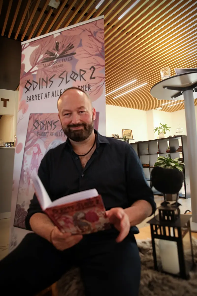 Fantasy Academy: When Magic Becomes Real - Behind Odin's Veil 2 - Child of All Worlds · Hovedbiblioteket, Odense