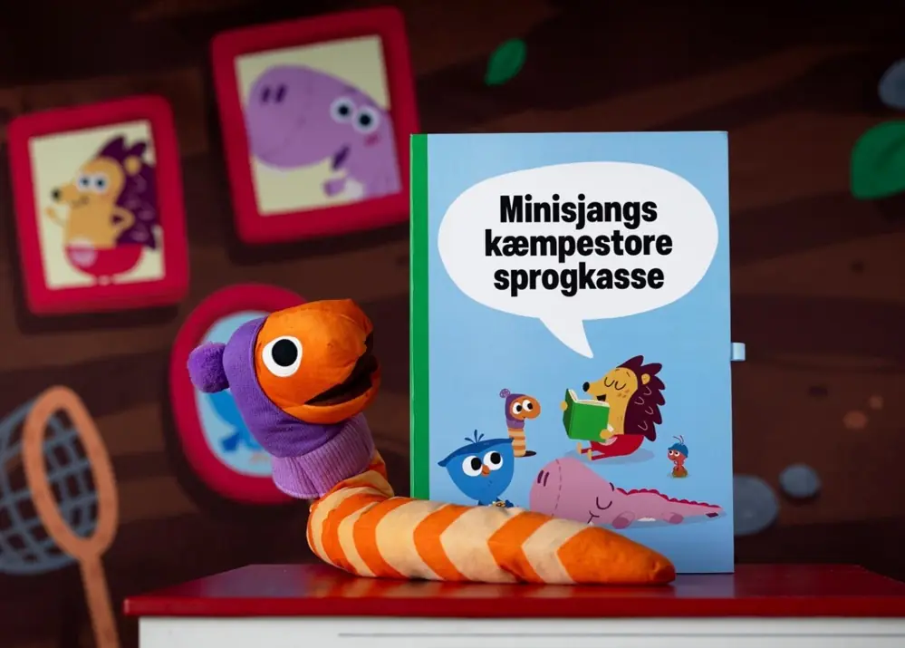 Vi åbner Minisjangs kæmpestore sprogkuffert — Nørresundby Bibliotek, Nørresundby