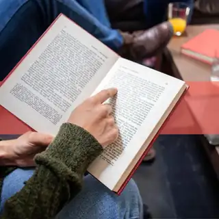 Read & Chill