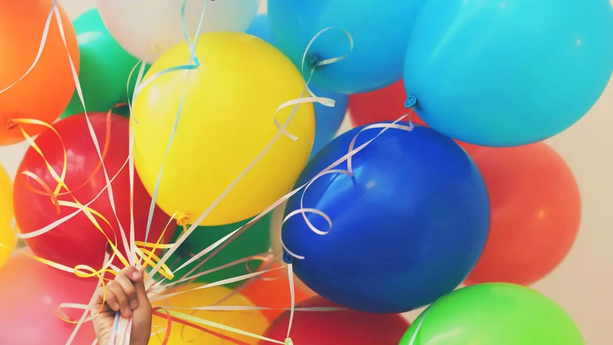 Spis med Quiz - Birthday Edition · FabLab Spinderihallerne, Vejle