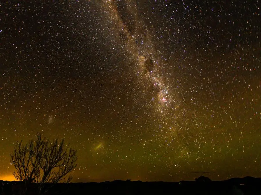 Space Journey - Travel Past Impressive Planets and Distant Galaxies — Biblioteket Korsør, Korsør