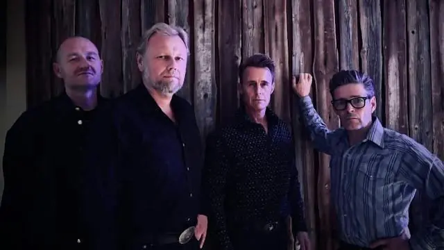 CS Nielsen band + Support: Strawberry Jesus · Råhuset, Copenhagen