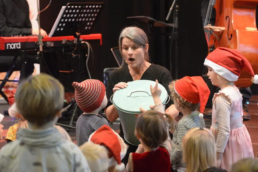 Christmas with Skrallebang - for daycare centres · Skødstrup Kombi-bibliotek, Skødstrup