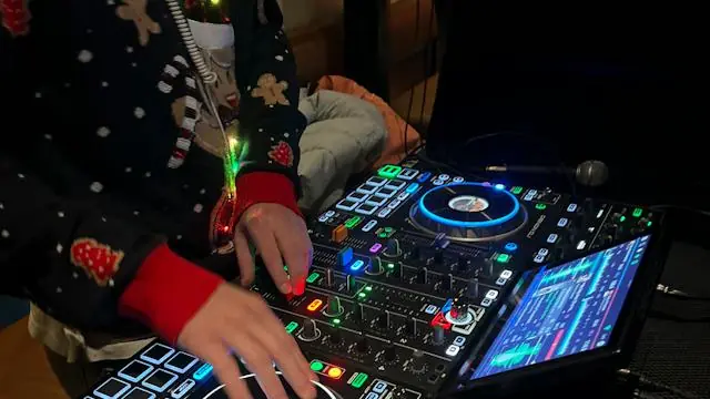 Music Bingo - Christmas edition · Bar50, Copenhagen