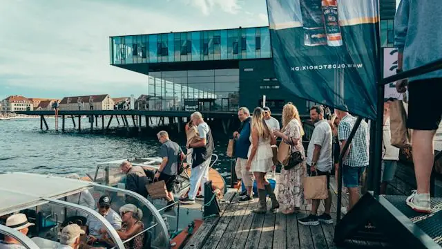 Hafenrundfahrt mit Rum im Glas | 12.06 | 17:30-18:30 · Ofelia Plads, Kopenhagen