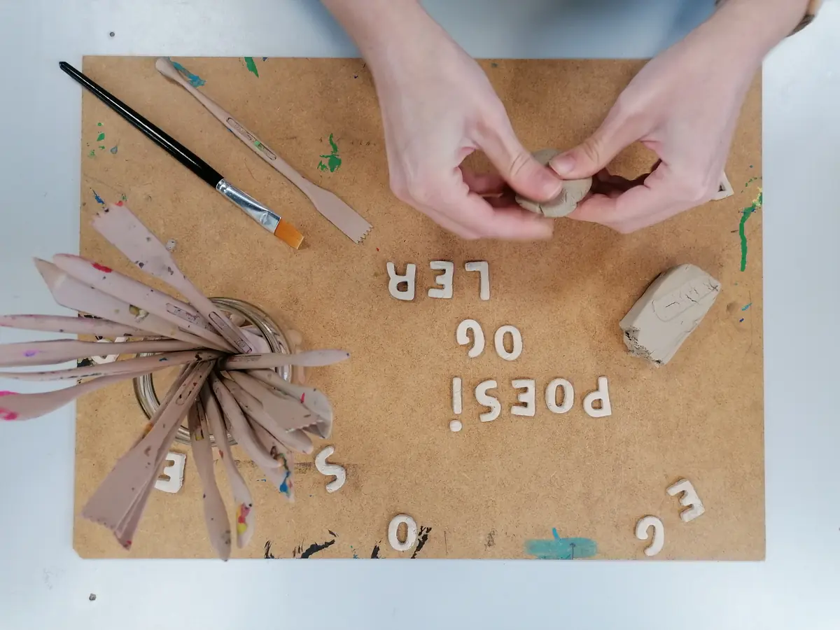 Workshop: Poetry and Clay · Varde Bibliotek, Varde
