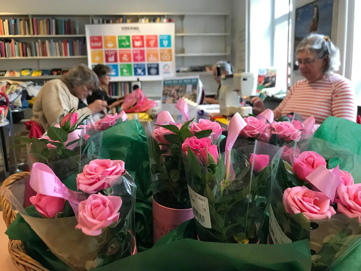 Vi laver muleposer til biblioteksbøgerne - i Store Heddinge — Store Heddinge Bibliotek, Store Heddinge
