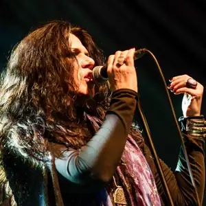 Sari Schorr
